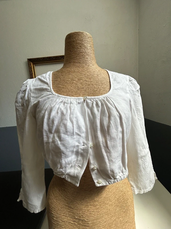 Blusa Tracht GÖSSL- lino bianca -scollo-V tg. 40 – marchio storico austriaco